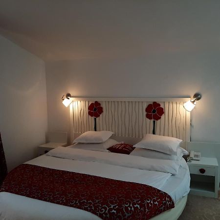 Hotel Condor Oravita Ngoại thất bức ảnh