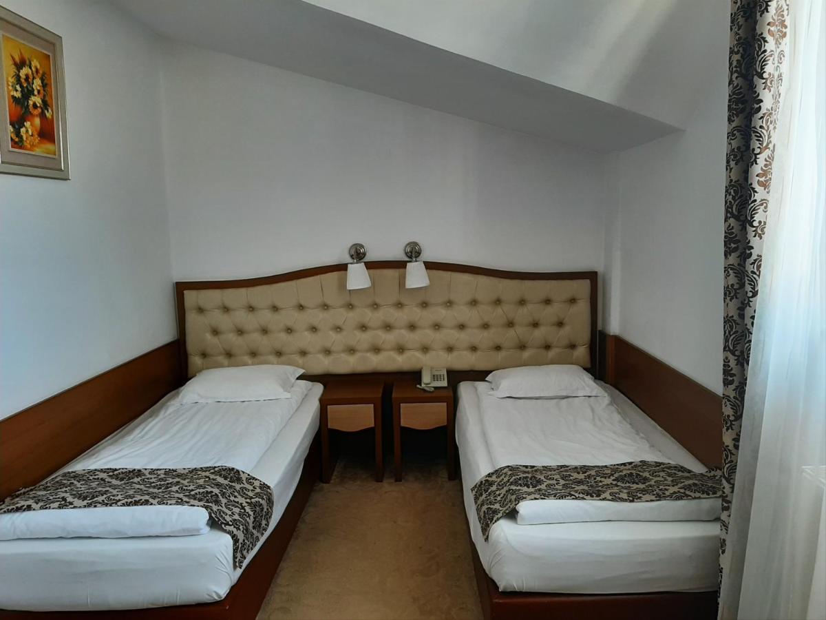 Hotel Condor Oravita Ngoại thất bức ảnh